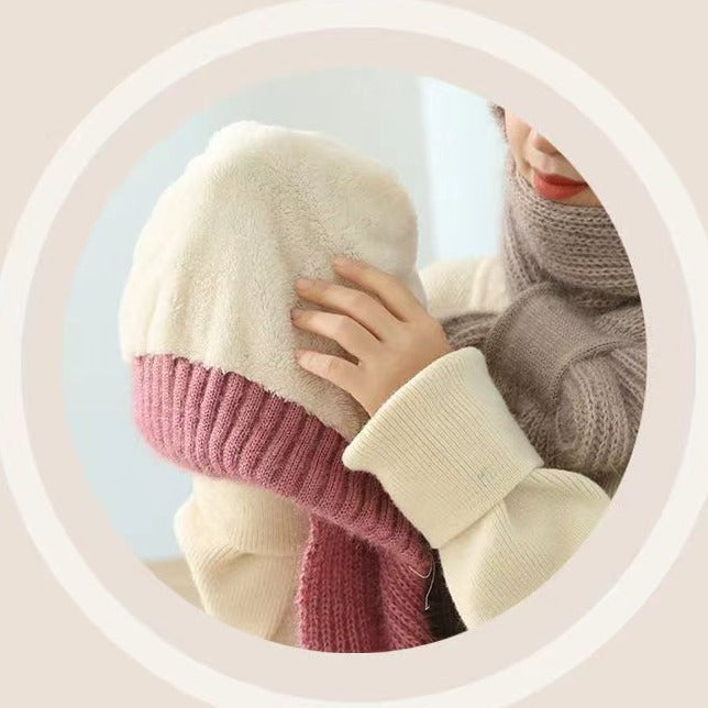 Bonnet femme à écharpe intégrée et doublure douce