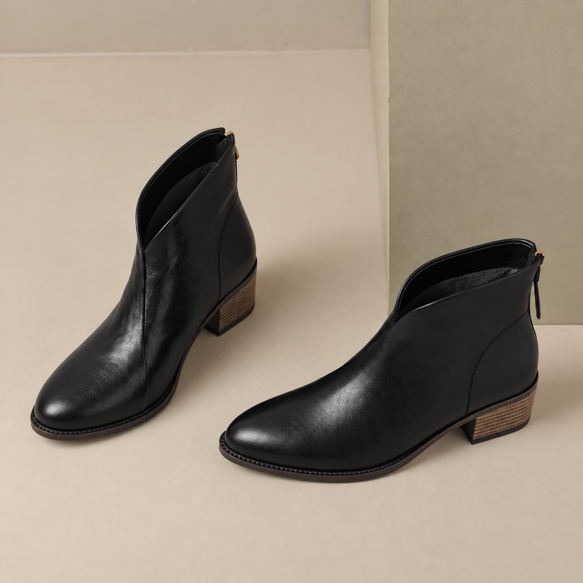 Boots femme à petit talon et ligne épurée
