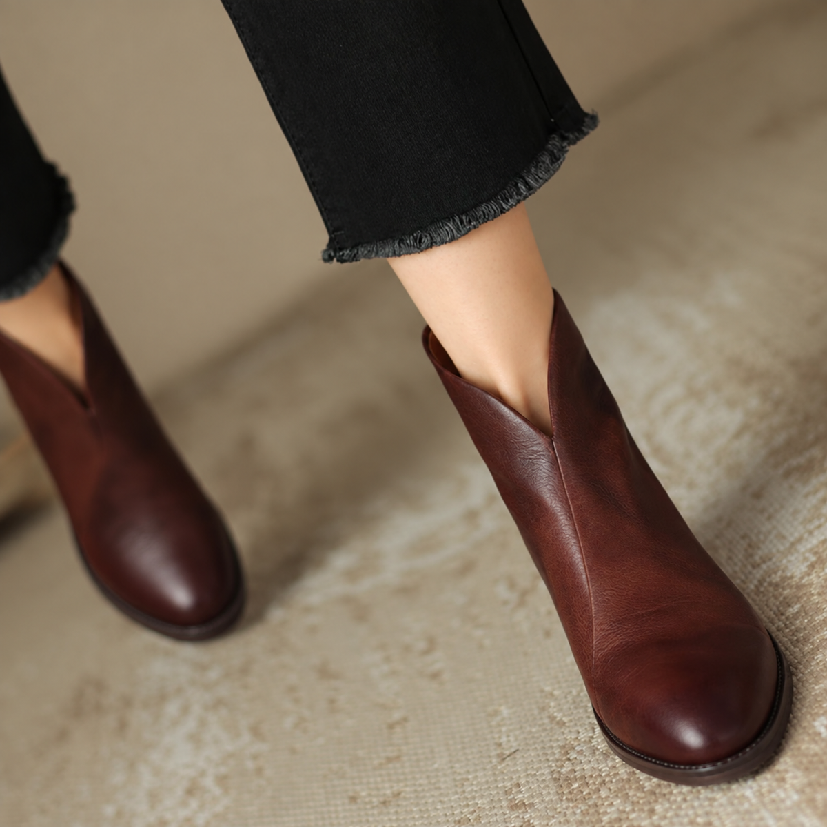 Boots femme à petit talon et ligne épurée