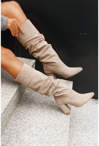 Bottes hiver femme effet daim à talon bloc et tige froncée – Beige