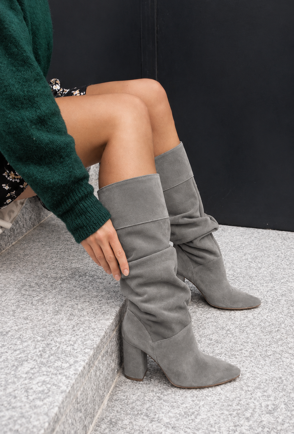 Bottes hiver femme effet daim à talon bloc et tige froncée – Gris