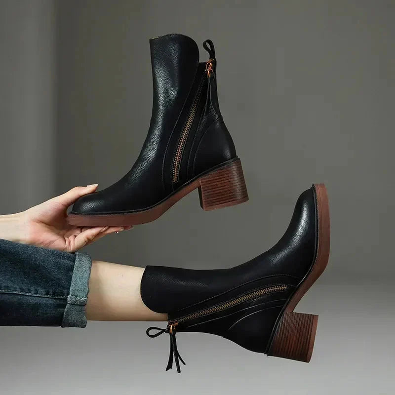 Bottines femme à plateforme, talon bloc et pampilles – Noir