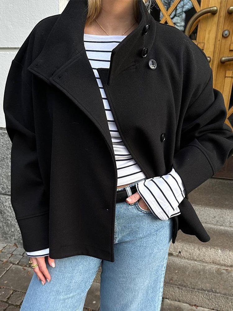 Caban femme court à col haut et fermeture boutonnée – Noir
