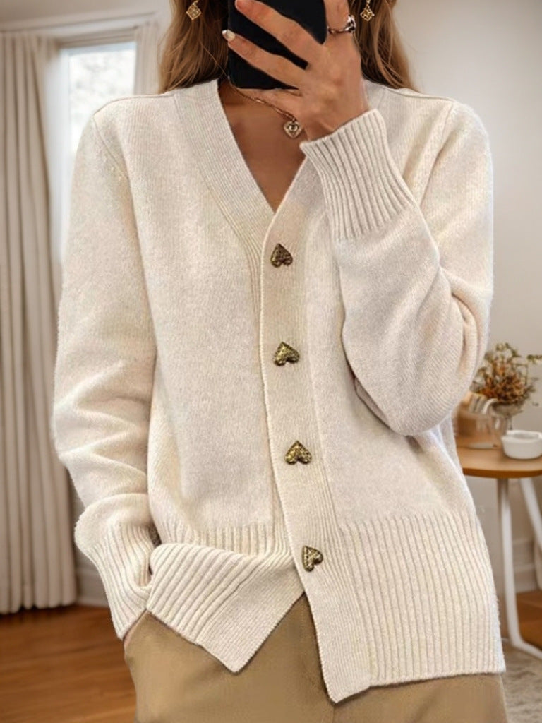 Cardigan femme col V à boutons dorés et poches – Beige