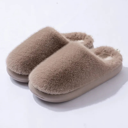 Chaussons femme fourrés en fausse fourrure à bout fermé – Marron