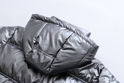 Doudoune femme matelassée à capuche et finition brillante