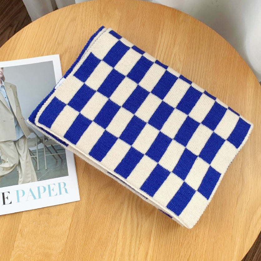 Écharpe femme à carreaux légère et facile à nouer – Bleu
