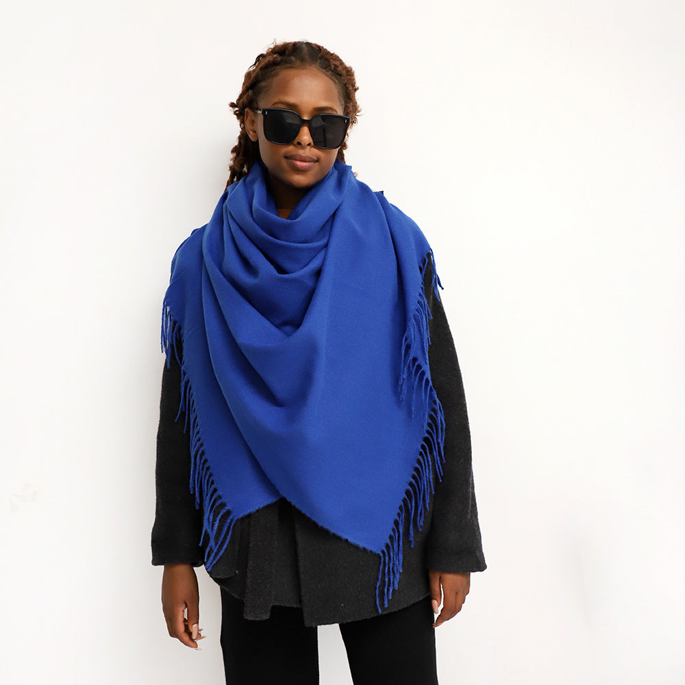 Écharpe femme unie grand format à porter en étole – Bleu saphir
