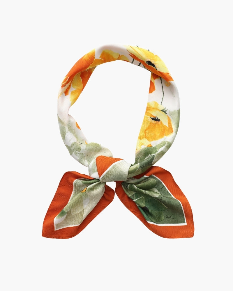 Foulard femme en twill effet soie à bords roulottés – Souci orange