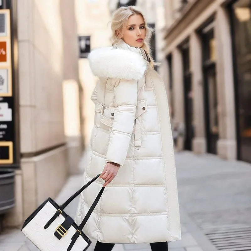 Parka femme à capuche bordée de fausse fourrure