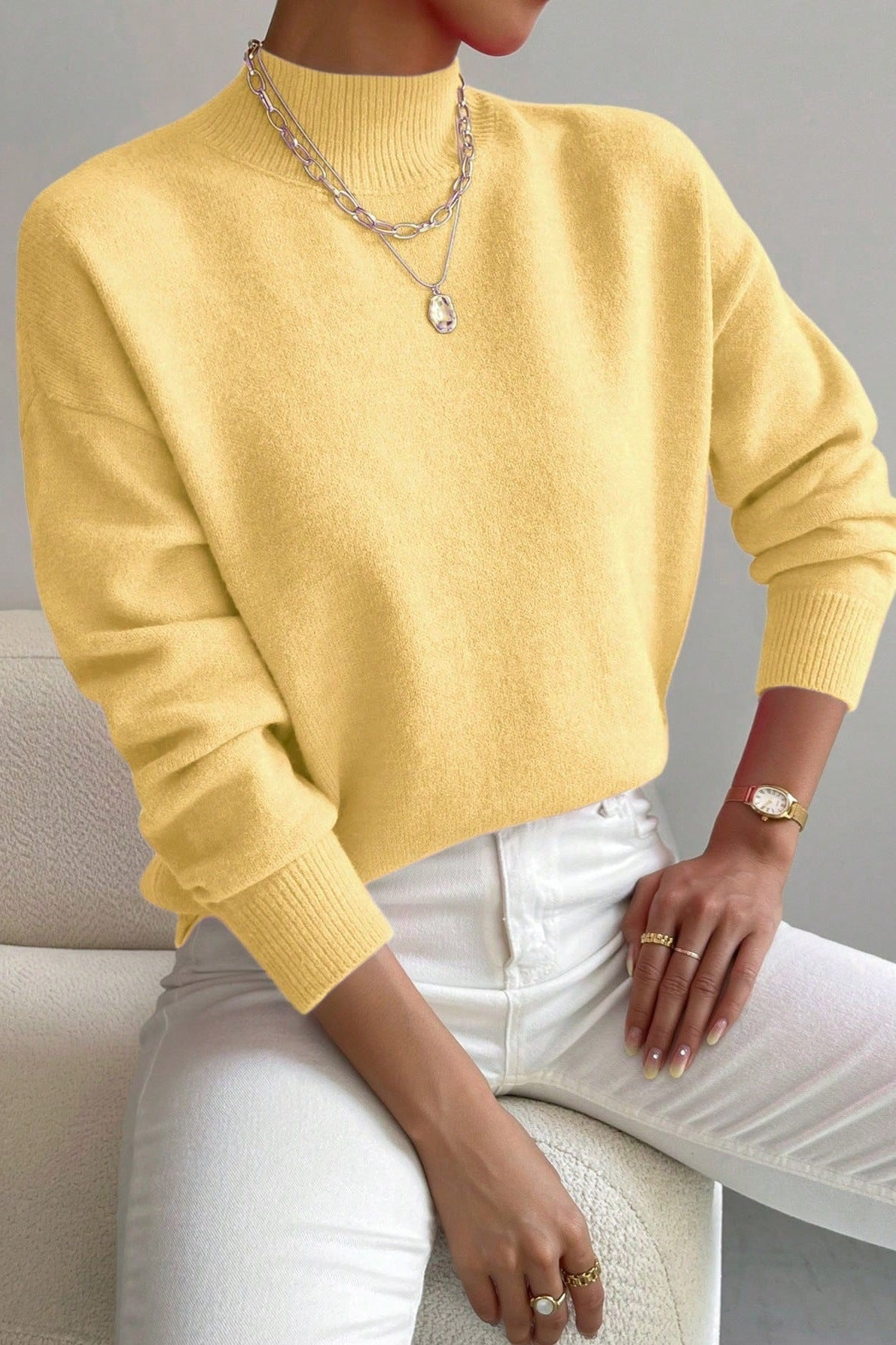 Pull col montant femme en tricot doux à finitions côtelées – Jaune