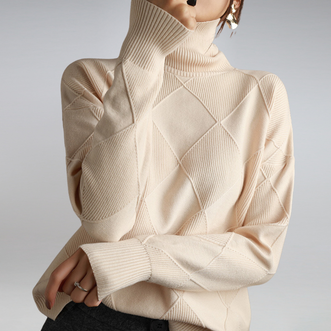 Pull col roulé femme en maille douce à coupe confortable – Beige