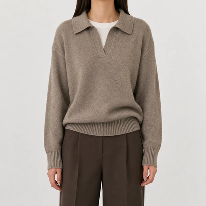 Pull femme col V en maille souple à manches longues – Moka