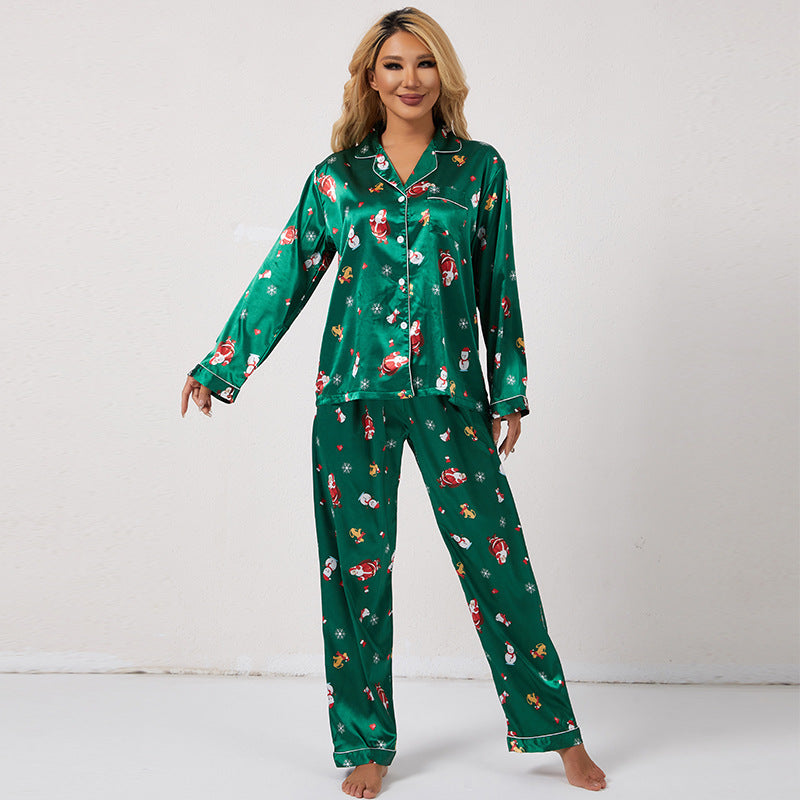 Pyjama de Noël femme effet satiné, chemise à revers et passepoils