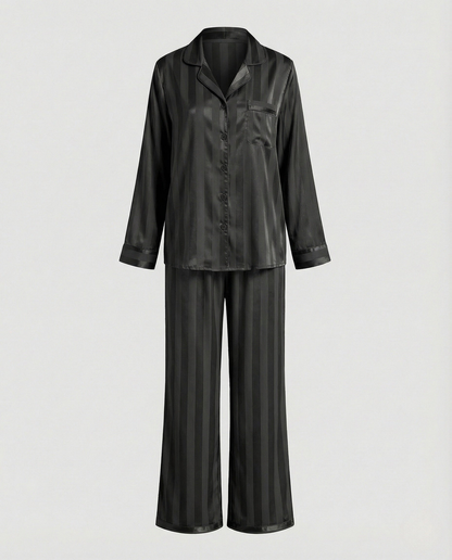 Pyjama femme effet satiné à chemise boutonnée et col cranté – Noir