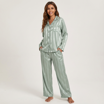 Pyjama femme rayé effet satiné avec poche poitrine