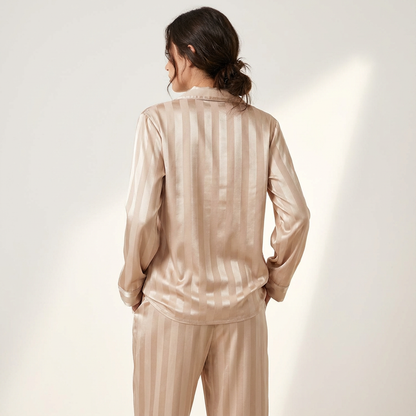 Pyjama femme rayé effet satiné avec poche poitrine