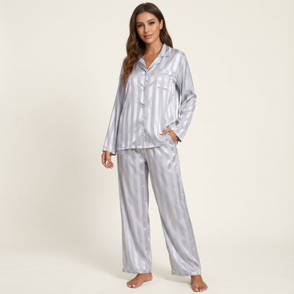 Pyjama femme rayé effet satiné avec poche poitrine – Bleu