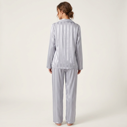 Pyjama femme rayé effet satiné avec poche poitrine