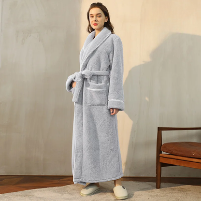 Robe de chambre femme en flanelle à col châle et ceinture – Gris clair