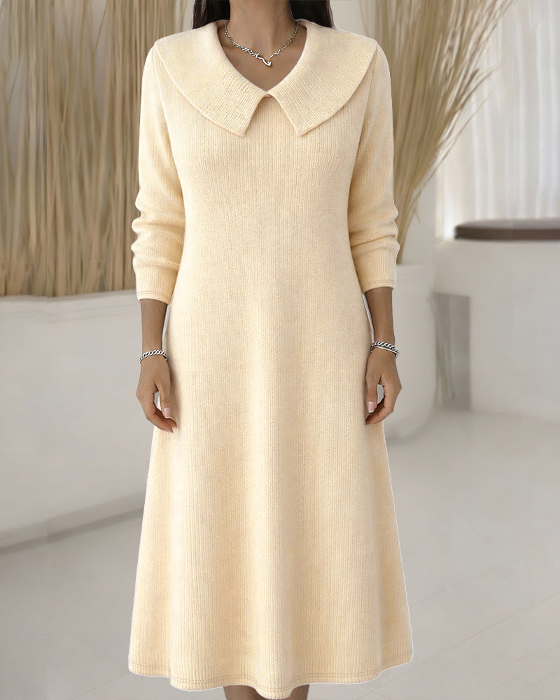 Robe midi femme en maille côtelée à grand col – Blanc