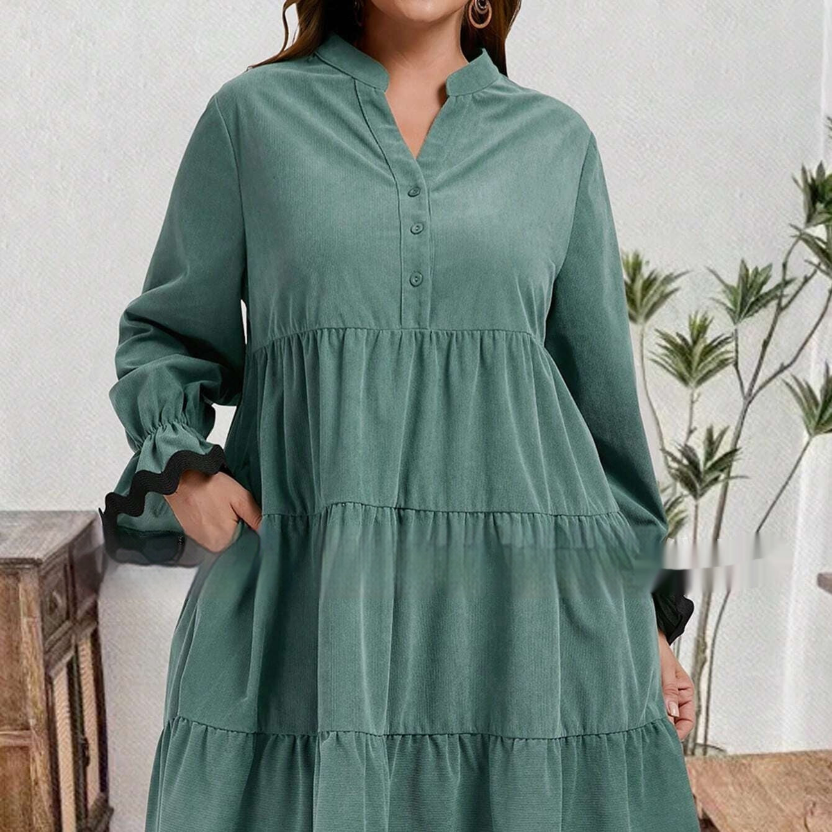 Robe midi femme fluide à col V et manches longues – Vert clair