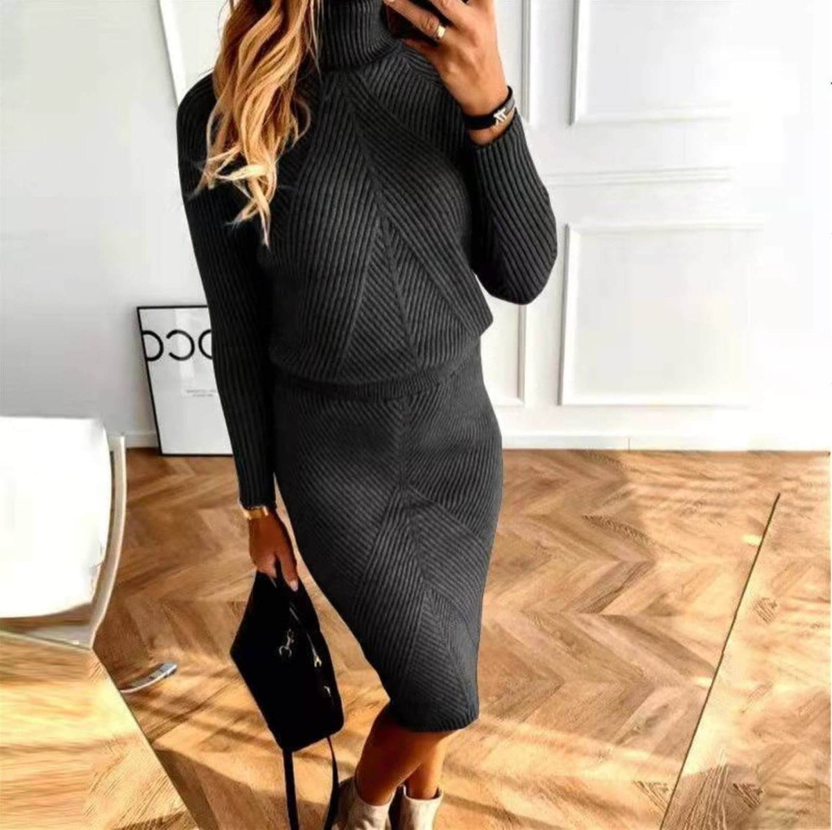 Robe pull femme col roulé mi-longue en maille côtelée
